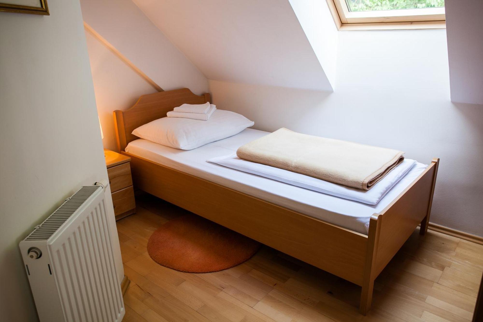 B&B Pod Skalo Kamnik Room photo